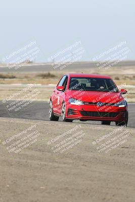 media/Nov-10-2025-Private Event (Mon) [[7fd464aee1]]/Novice/Session 3 (Sunset)/